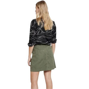 Banana Republic Utility Surplus Army Green Cargo Denim Mini Skirt Size 2
